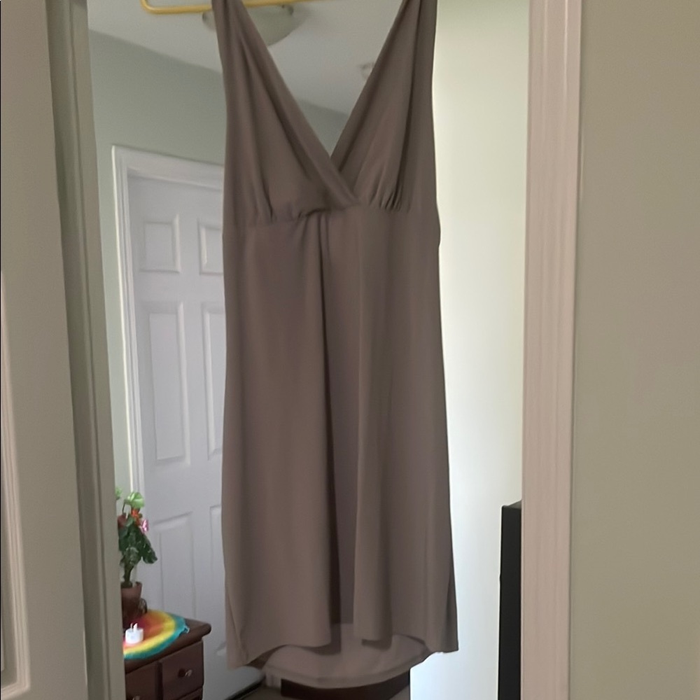 Elegant Gray Sleeveless Dress